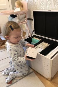 Rangement souvenirs d'enfance