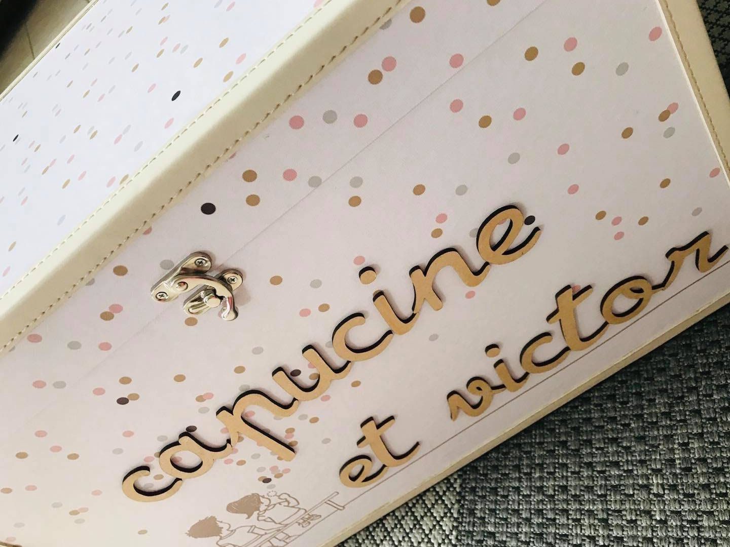 boite souvenir mariage personnalise